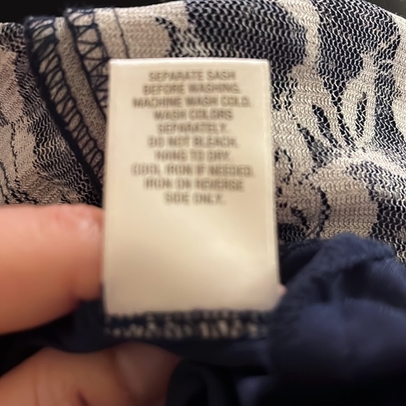 👗 Dress Barn mid length Dress 👗 - Picture 9 of 12